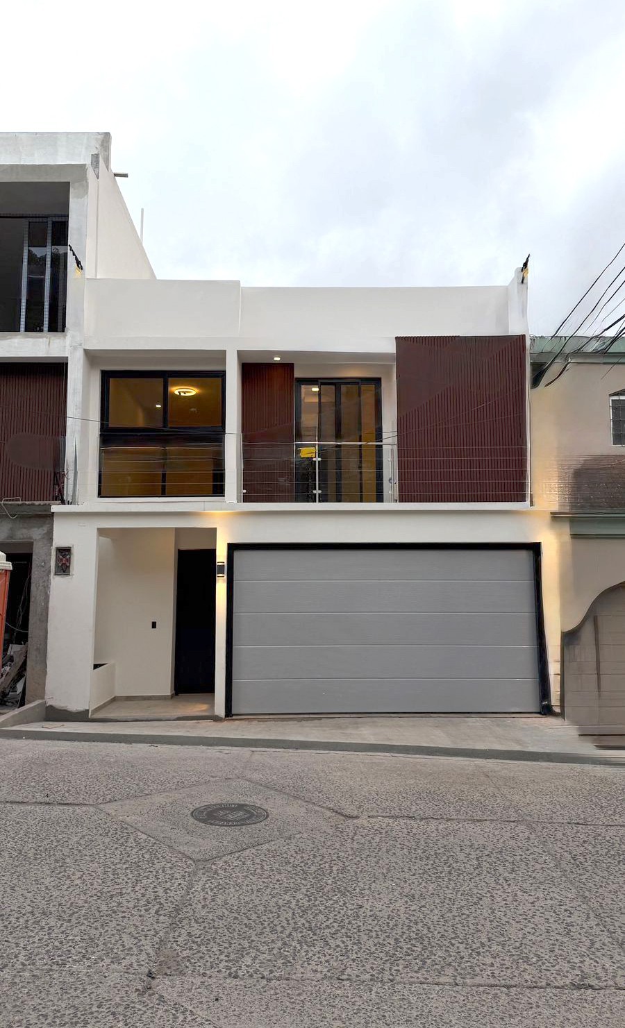 TownHouse "B" Loma Linda Norte